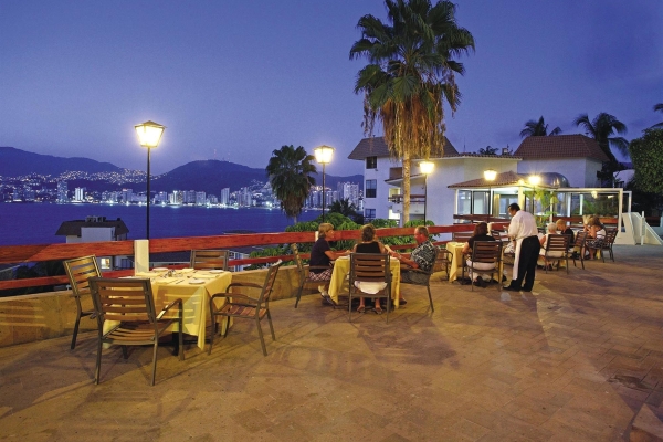 Hotel Park Royal Acapulco All Inclusive Family Beach Resort